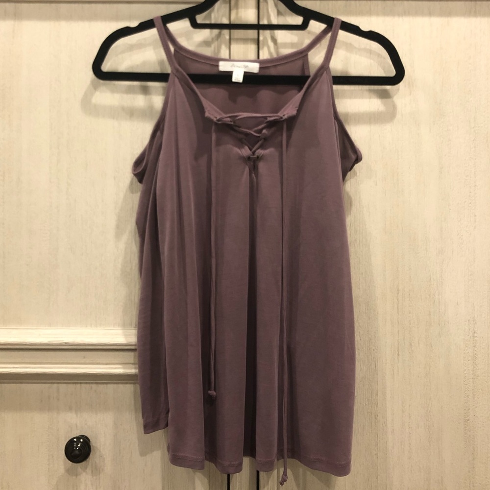 Active USA Tie Up Cold Shoulder Top